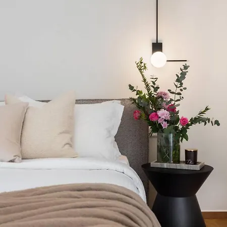 2-bdr Sv Elegance Luxury With Shared Pool * 아테네